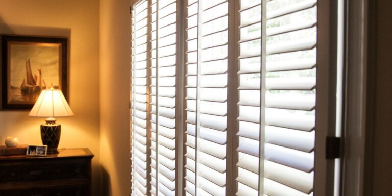 Cortinas y Persianas Resistentes al Agua